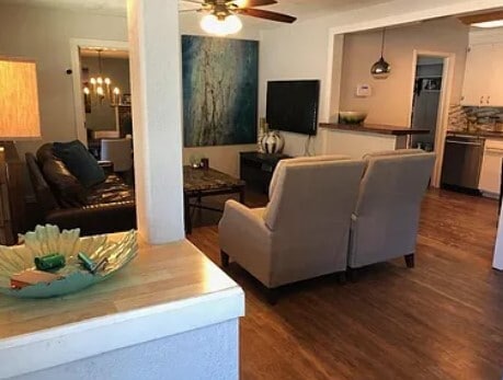 Building Photo - 817 W Highland St