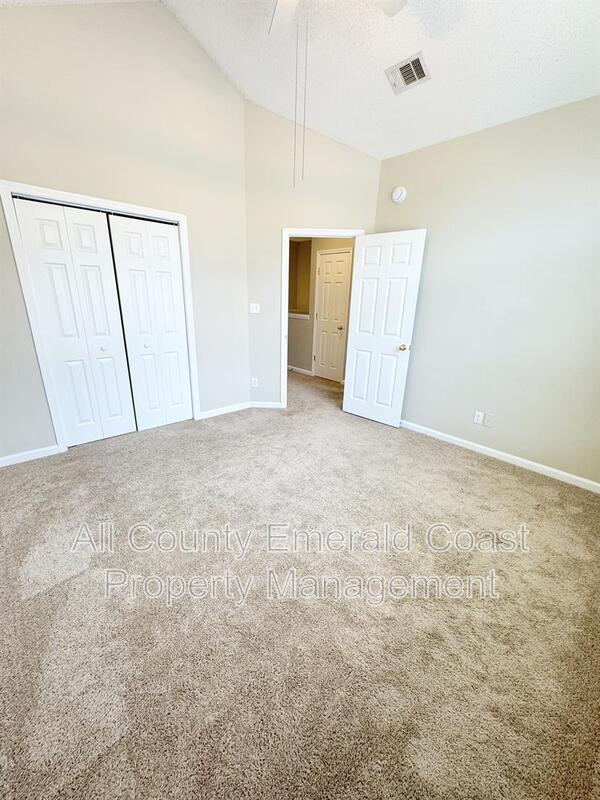 Building Photo - 732 E Mack Bayou Dr