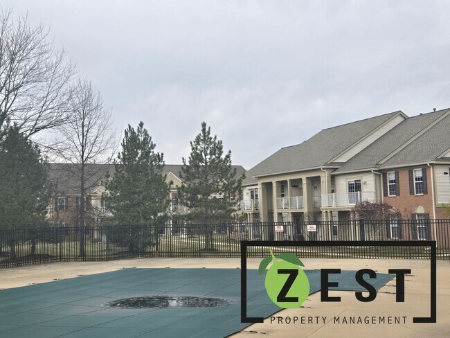 Building Photo - OPEN HOUSE 4/27 3-3:30 PM! First floor 2 Bed 2 Bath Condo with tons of amenities!