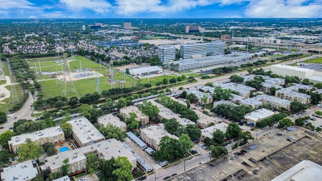 Building Photo - 4641 Wild Indigo St