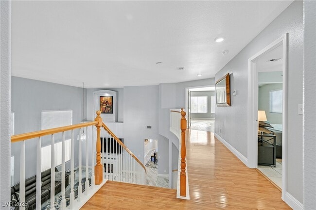 Building Photo - 871 Brunellos Ave