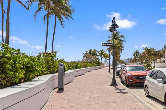 Building Photo - 1901 N Ocean Blvd