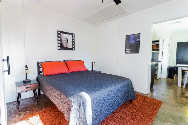 Building Photo - 958 Smith St SW