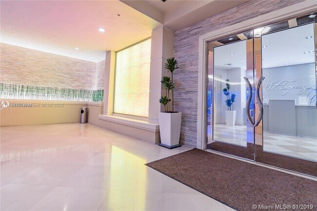 Building Photo - 250 Sunny Isles Blvd