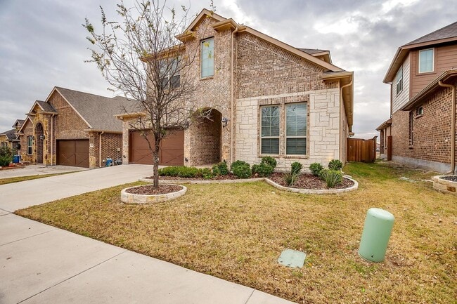 Building Photo - Beautiful 5 Bed, 3 Bath, 2-Story Home in Morningstar Subdivision- Aledo ISD- 76008
