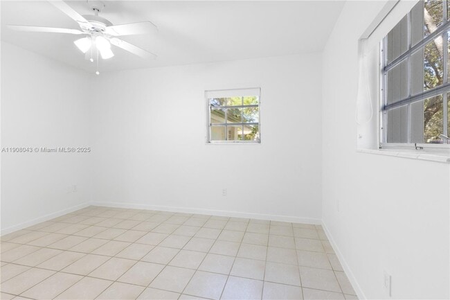 Building Photo - 16412 SW 74th Ct