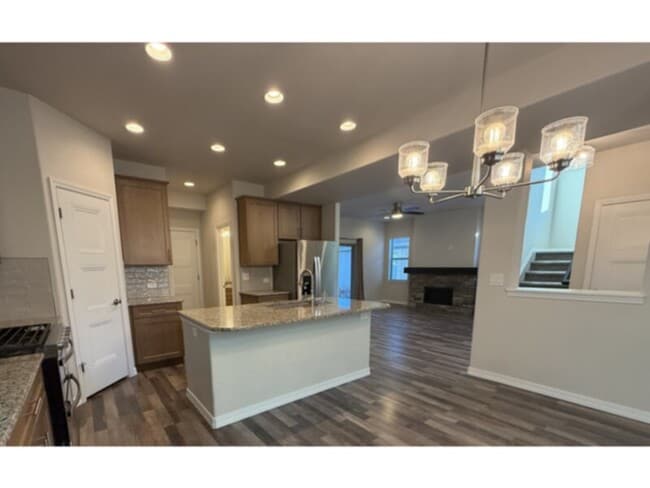 Building Photo - Don't miss this newer construction home with a bright, modern design!