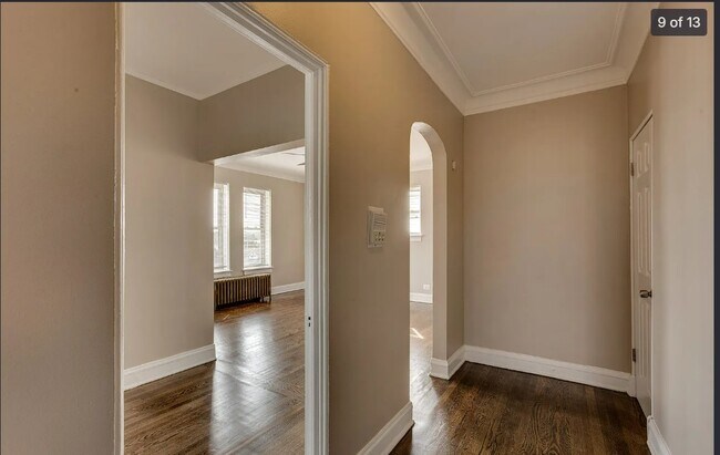 Building Photo - 8054 s Hermitage