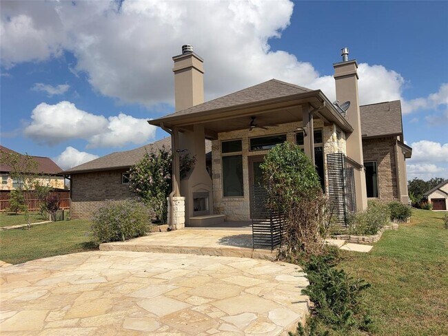 Building Photo - 337 Chisholm Trail