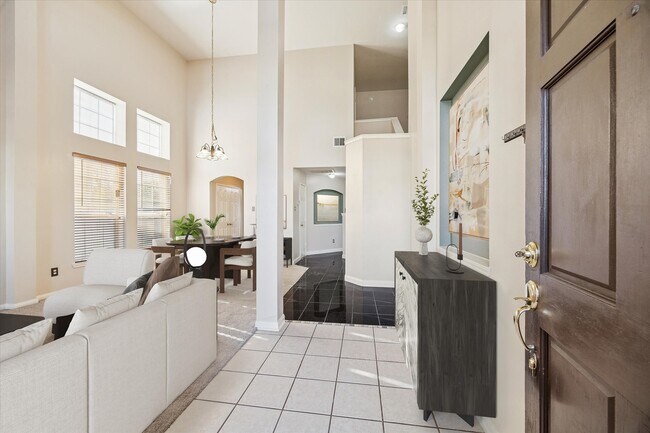 Building Photo - 6227 Sentry Park Ln