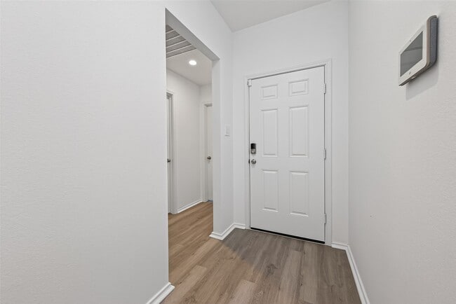 Building Photo - 14556 Lily Plns Dr