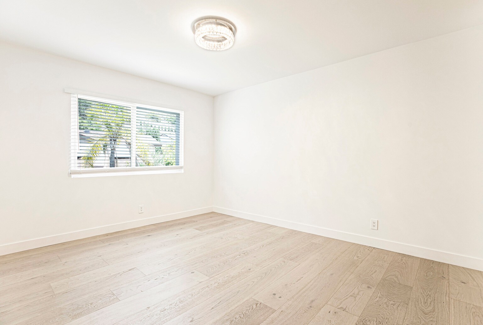 Building Photo - 3125 Emerald Isle Dr