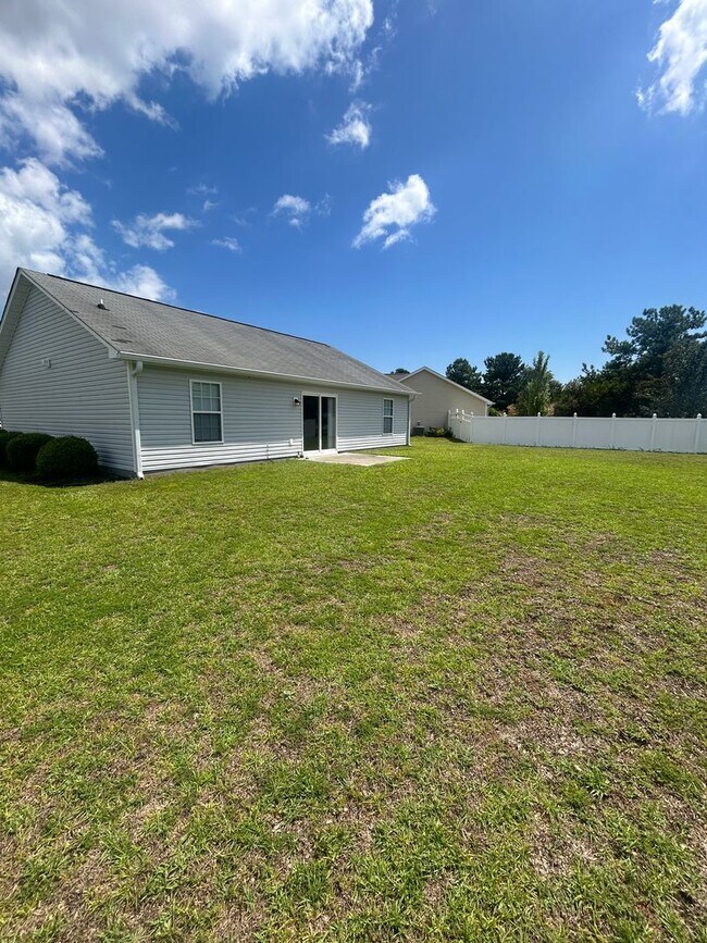 Building Photo - 6032 Quinn Rd