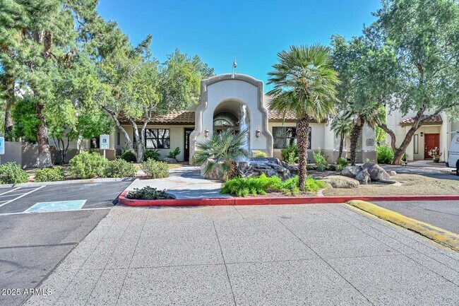 Primary Photo - 750 E Northern Ave