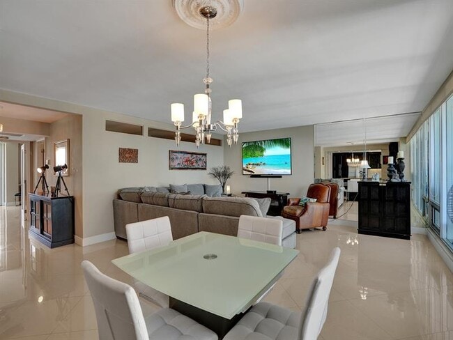 Building Photo - 4280 Galt Ocean Dr