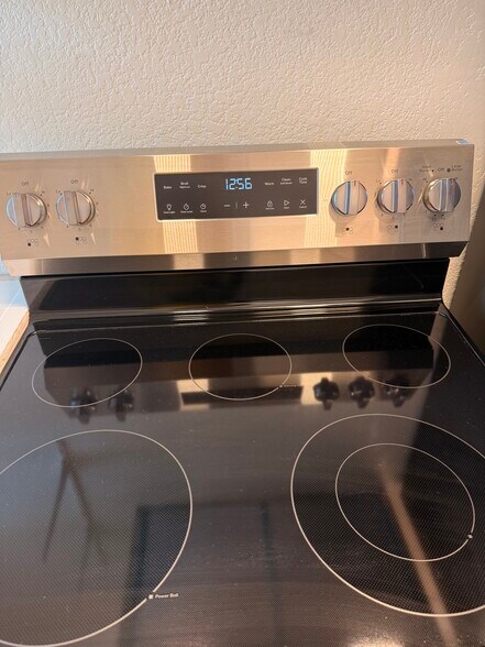 Building Photo - 4201 N Nebraska Ave