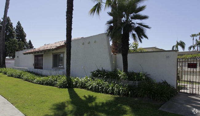 Building Photo - Sea Wind Apartments