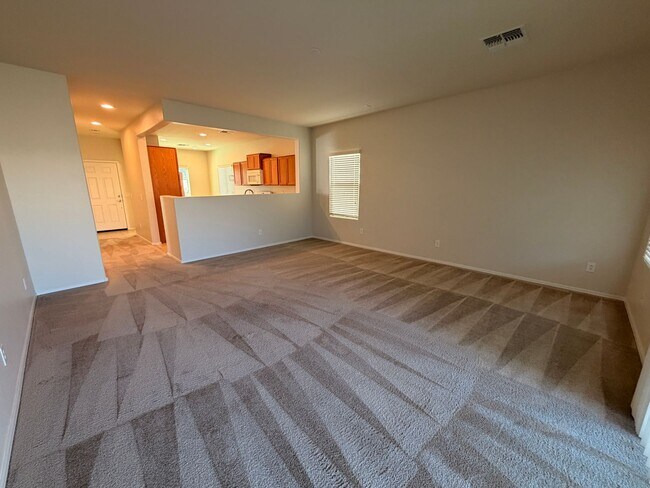 Building Photo - Live the Anthem Lifestyle! 3 Bed Home + Resort-Style Amenities