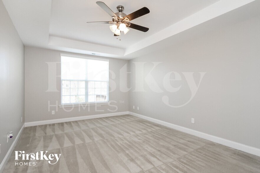 Building Photo - 1643 Ashmead Ln
