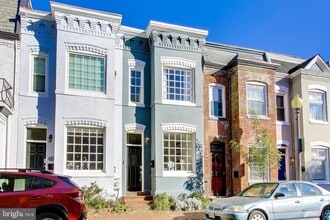 Building Photo - 1238 Linden Pl NE