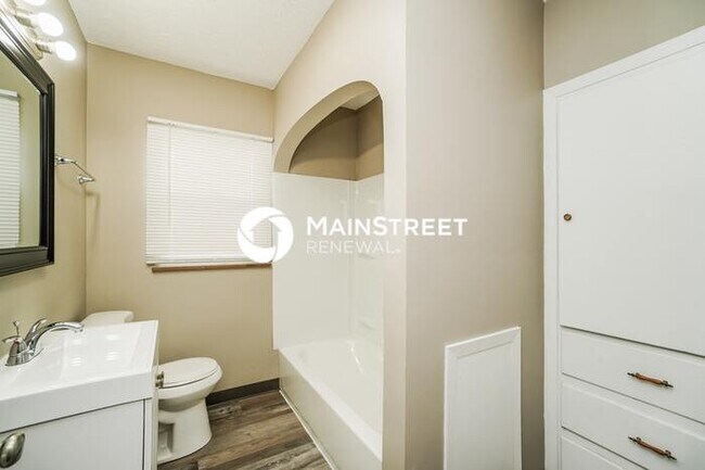 Building Photo - 3 Bedroom Pet-Friendly Home in Columbus, O...