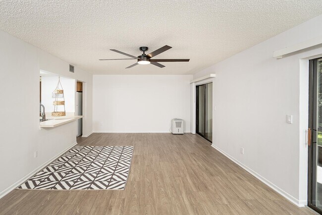 Building Photo - 39 Alcira Ct