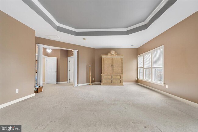 Building Photo - 1710 Stone Ivy Pl