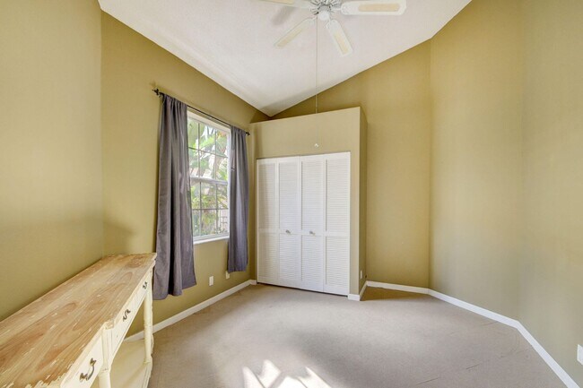 Building Photo - 9185 Baybury Ln