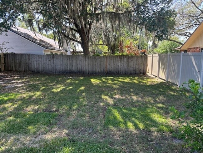 Building Photo - Beautiful Home in desirable River Gate!!!
