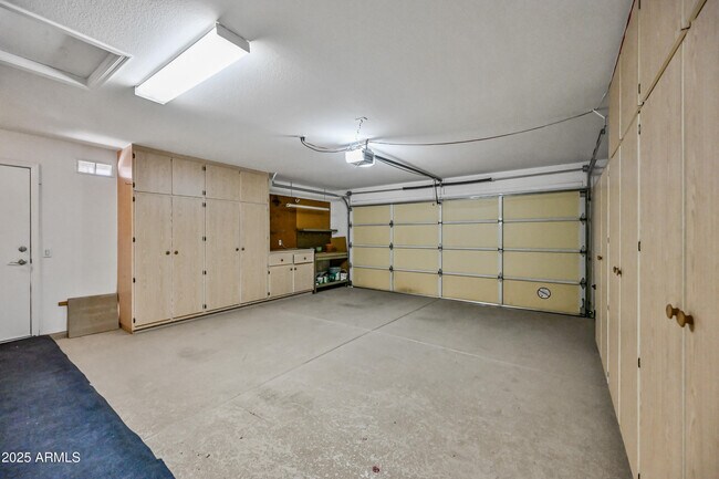 Building Photo - 16436 W Arroyo Vista Ln
