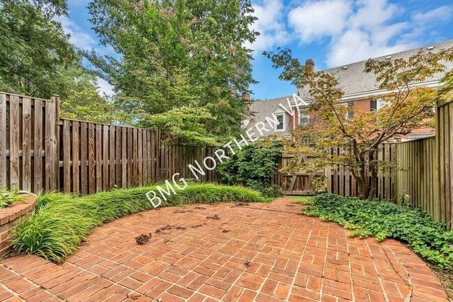 Building Photo - 3612 S Taylor St