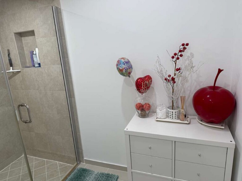 Building Photo - 10296 NW 88th St