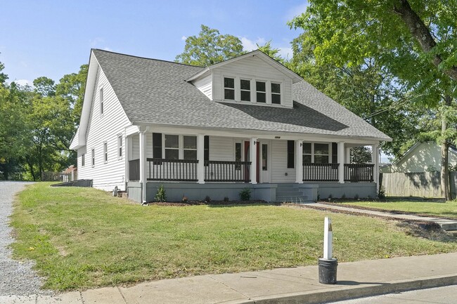 Building Photo - 1509 S Main St