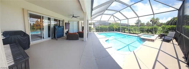 Building Photo - 2323 Bainmar Dr