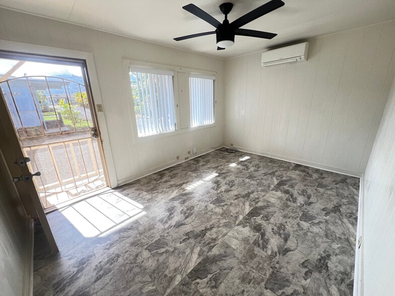 Building Photo - 45-569-569 Paleka Rd