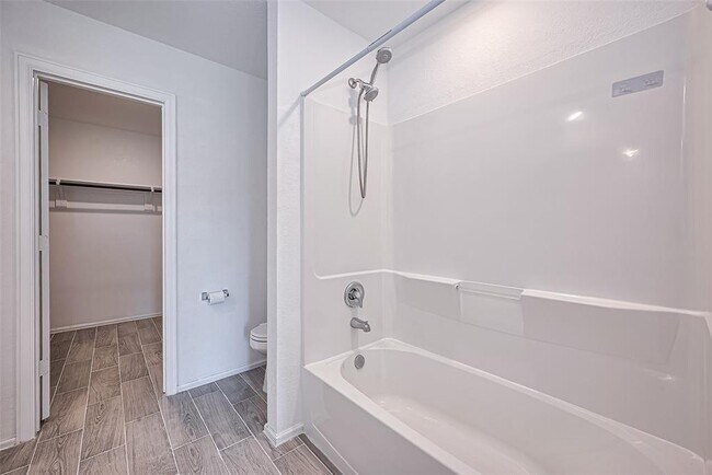 Building Photo - 9603 Fulvetta Briar Ct