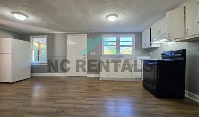 Building Photo - 4705 Boswellville Rd