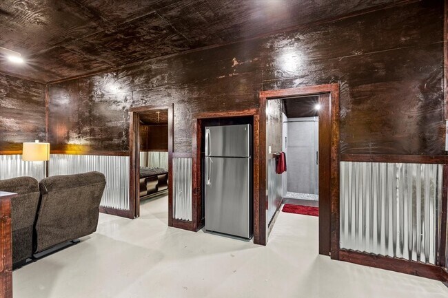 Building Photo - 2823 Avenue Q