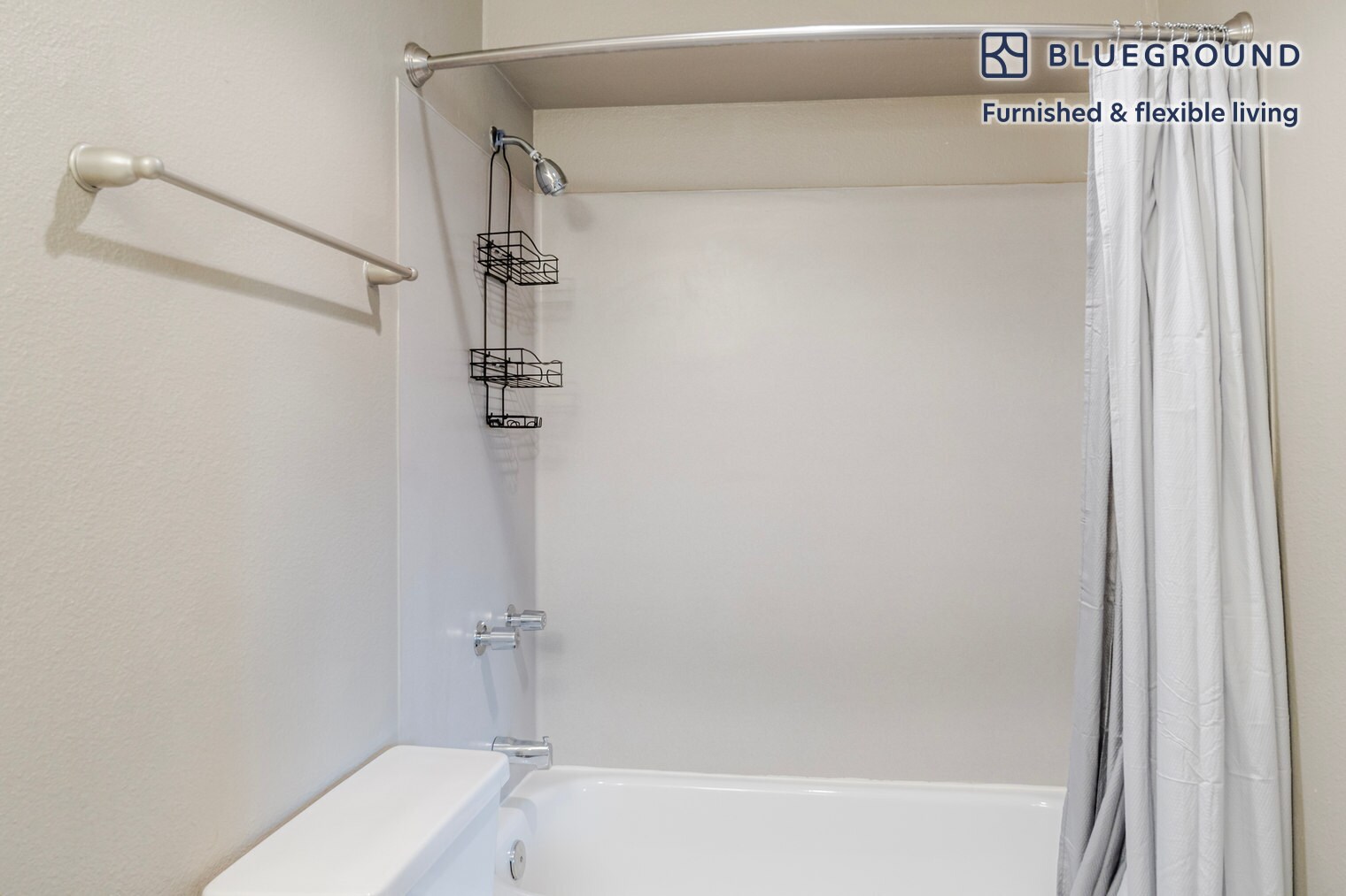 Building Photo - 2400 Elliott Ave