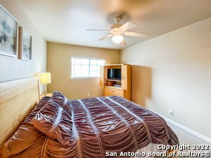 Building Photo - 151 Chapel Hill Cir