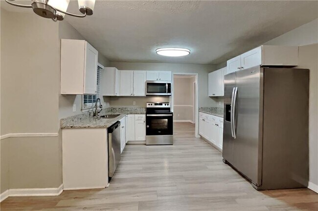 Building Photo - 3643 S Marlborough Dr