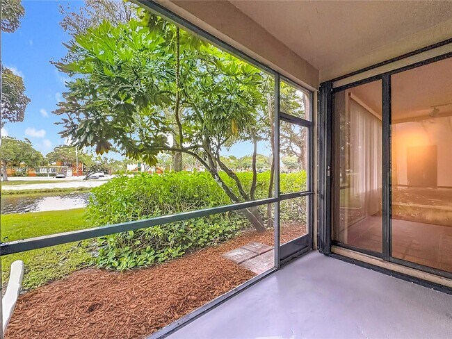 Building Photo - 10524 NW 10th St