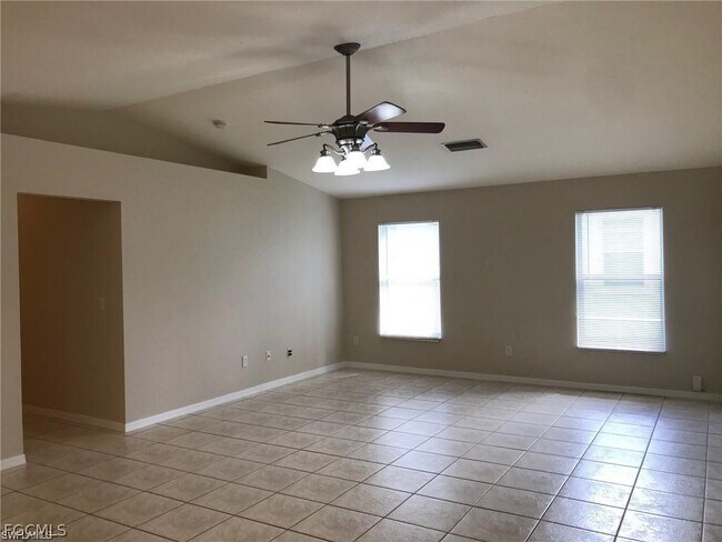 Building Photo - 1139 SW 43rd St