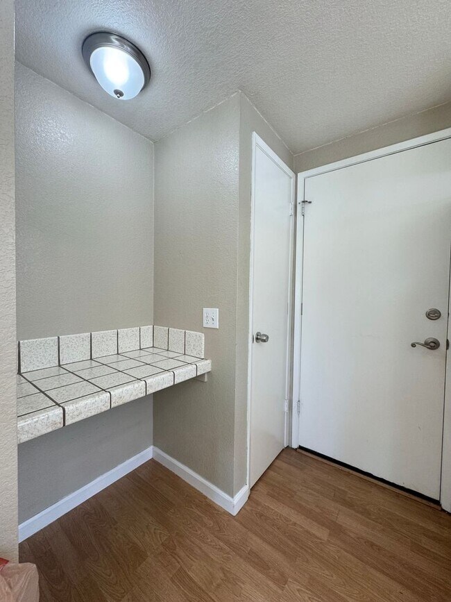 Building Photo - Beautiful home in Parkwood Estates