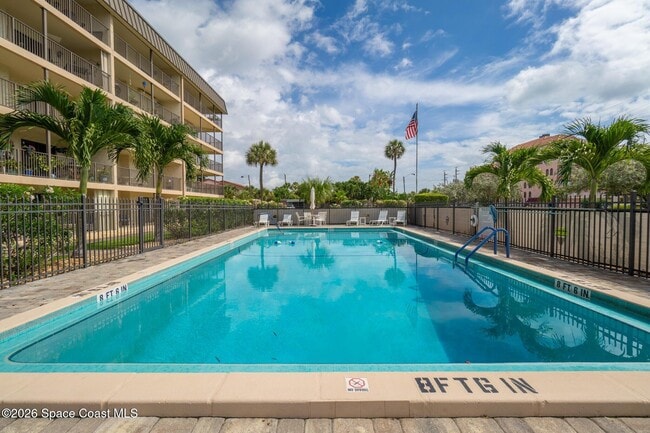 Building Photo - 4100 Ocean Beach Blvd