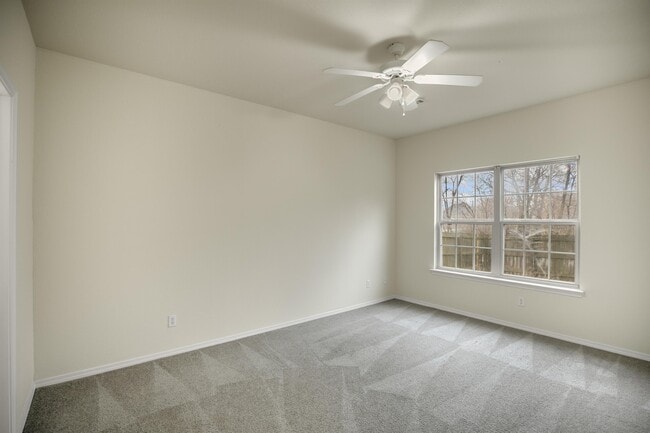 Building Photo - 3606 SW Deerfield Blvd