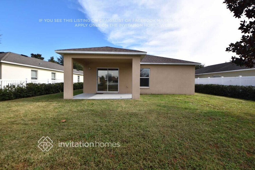 Building Photo - 15656 Greyrock Dr