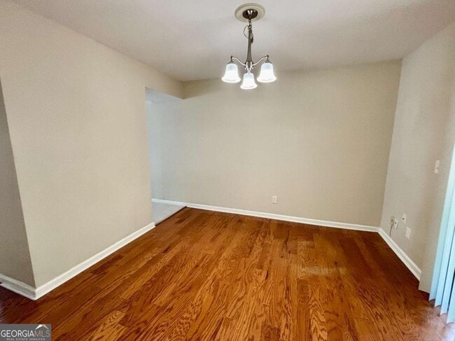 Building Photo - 666 Stratford Green Way