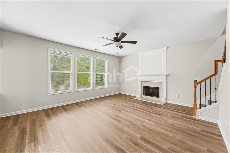 Building Photo - 1821 Stoney Chase Dr