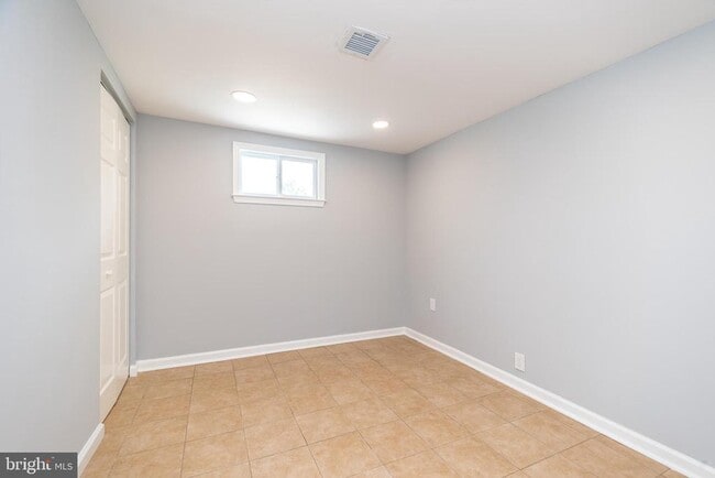 Building Photo - 402 Layfield Rd